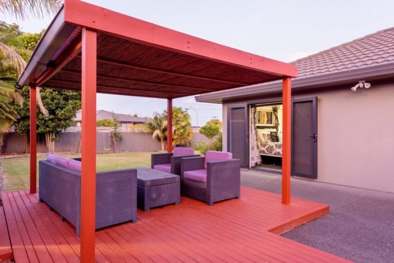 Photo of property in 6 Stableford Drive, Pyes Pa, Tauranga, 3112