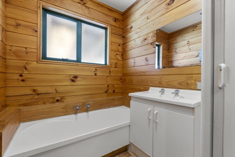 Photo of property in 44 Taihiki Road, Clarks Beach, 2122