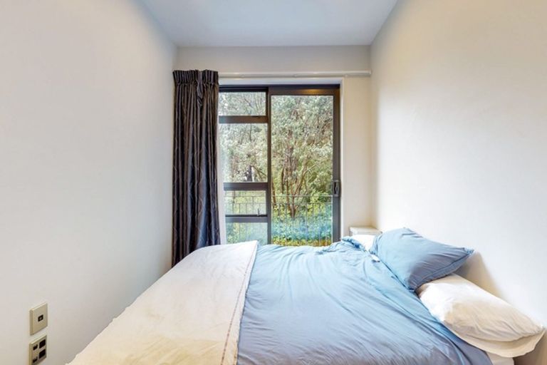 Photo of property in 13 San Sebastian Road, Kelburn, Wellington, 6012