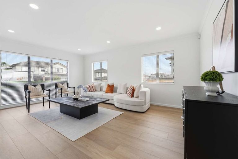 Photo of property in 4 Beros Place, Flat Bush, Auckland, 2016