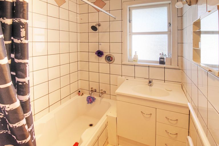 Photo of property in 21 South Belt, Solway, Masterton, 5810