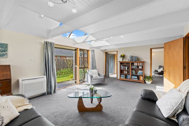 Photo of property in 4 Godfrey Place, Ilam, Christchurch, 8041