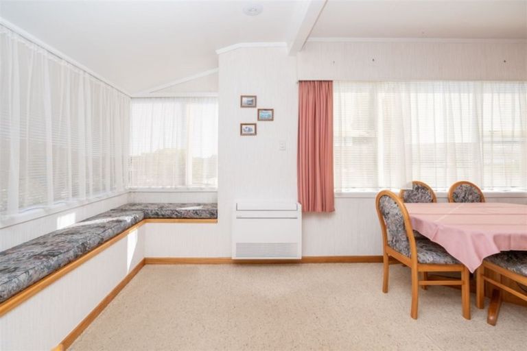 Photo of property in 1 Acacia Crescent, Glenview, Hamilton, 3206