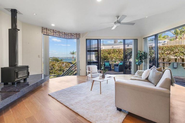 Photo of property in 25 Bucklands Beach Road, Bucklands Beach, Auckland, 2012