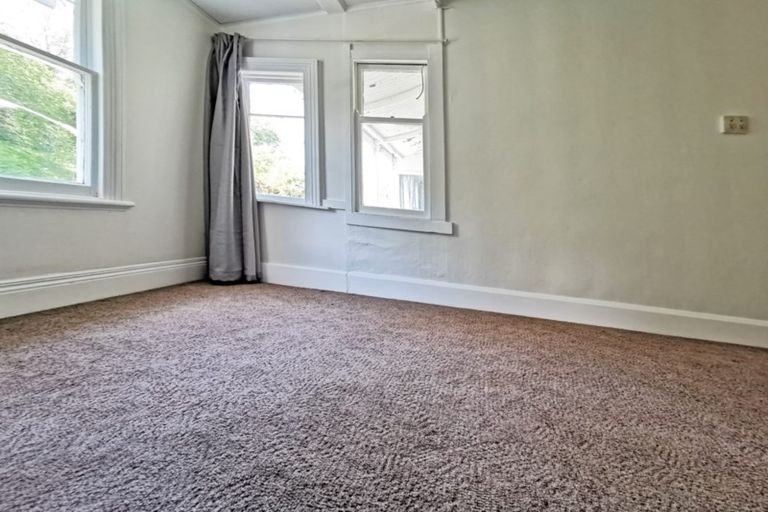 Photo of property in 9-9a Spencer Road, Hospital Hill, Napier, 4110