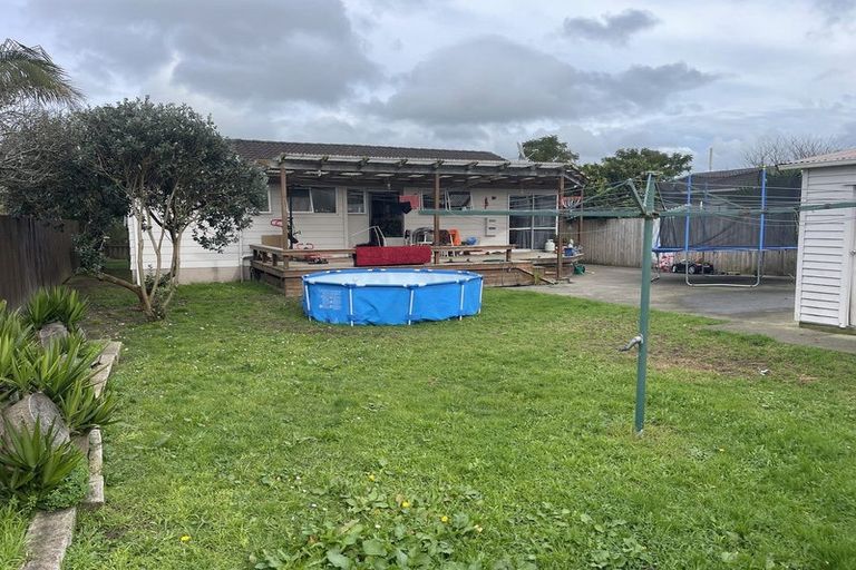 Photo of property in 8 Adel Place, Weymouth, Auckland, 2103