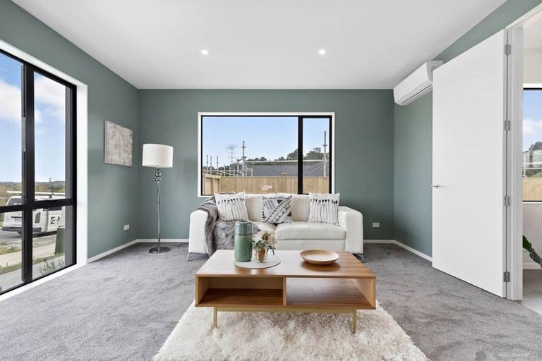 Photo of property in 20 Jeroboam Loop, Kumeu, 0810