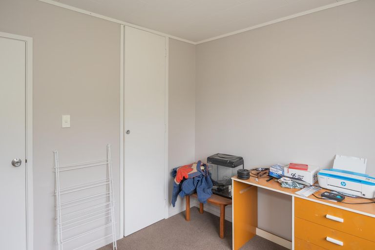 Photo of property in 1 Hollyburn Road, Hampden, 9410