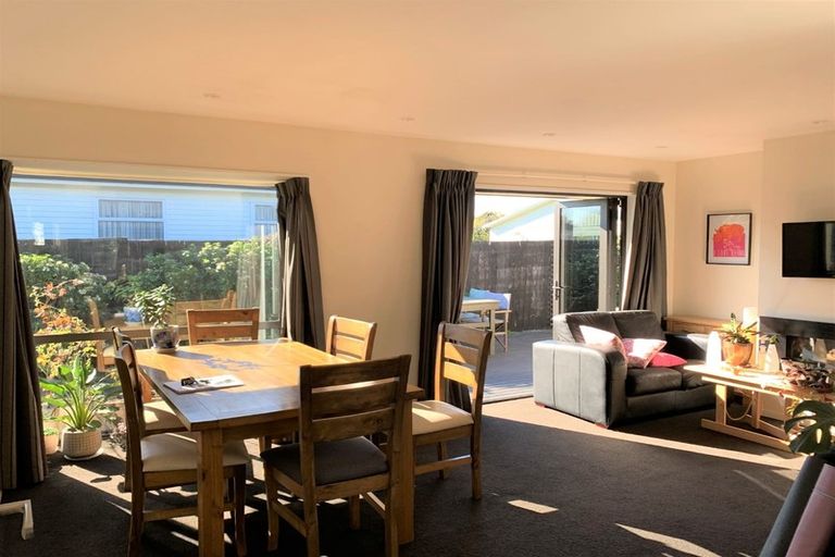 Photo of property in 16 Hinemoa Street, Spreydon, Christchurch, 8024