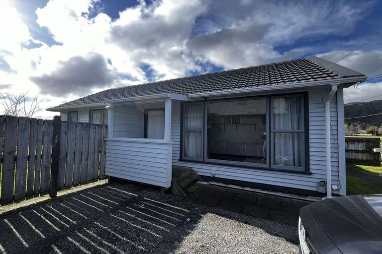 Photo of property in 4-6 Speedy Street, Stokes Valley, Lower Hutt, 5019