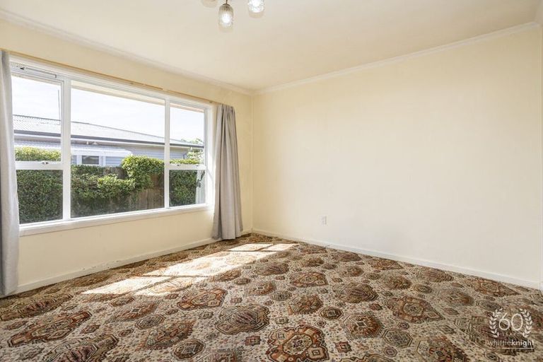 Photo of property in 22 Renfrew Street, Upper Riccarton, Christchurch, 8041