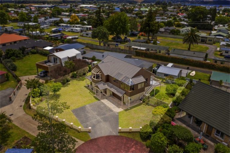 Photo of property in 131 Albert Street, Whitianga, 3510