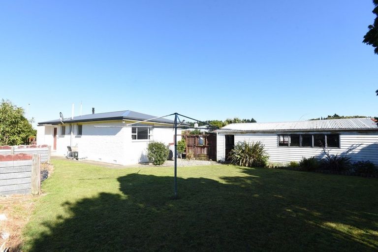 Photo of property in 10 Burns Street, Kew, Invercargill, 9812