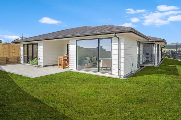 Photo of property in 189 John Burke Drive, Aotea, Porirua, 5024