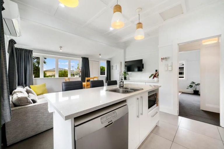 Photo of property in 24 Tuarangi Road, Grey Lynn, Auckland, 1021