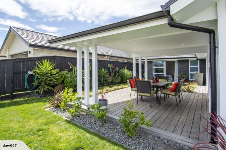 Photo of property in 1 Wahaika Way, Papamoa Beach, Papamoa, 3118