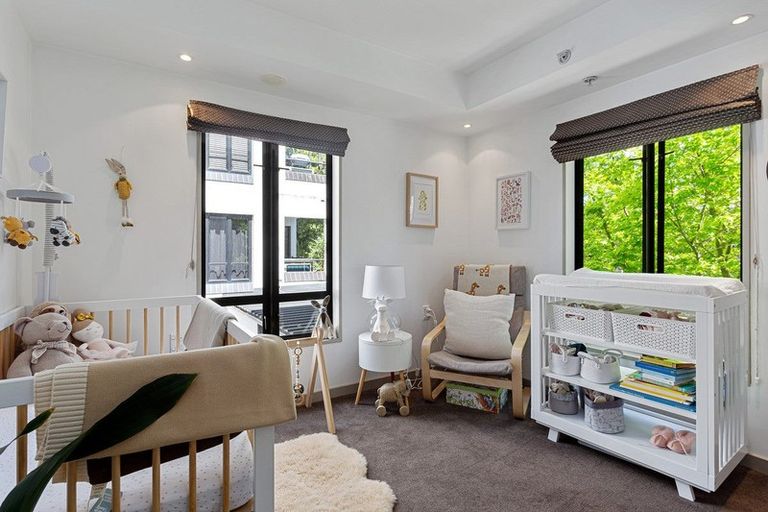 Photo of property in 2/32 Cashel Street, Christchurch Central, Christchurch, 8013