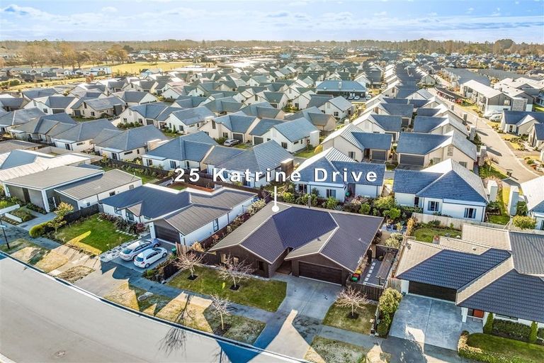 Photo of property in 25 Katrine Drive, Marshland, Christchurch, 8083