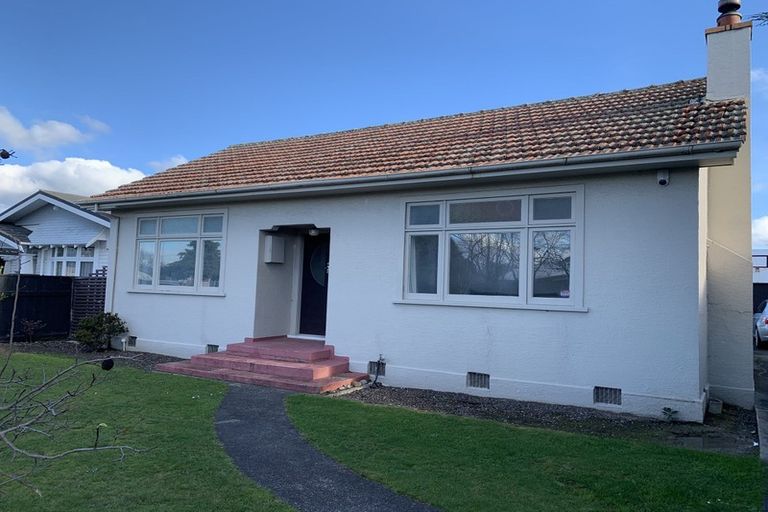 Photo of property in 6 Wood Street, Takaro, Palmerston North, 4410