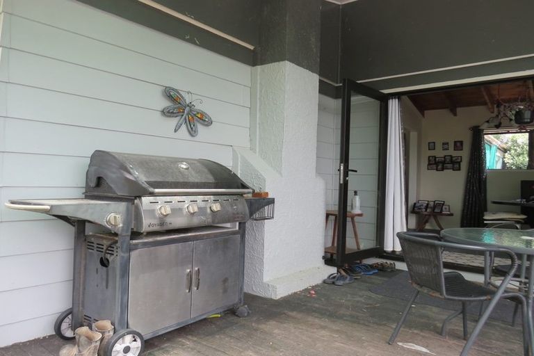 Photo of property in 244 Tinopai Road, Matakohe, 0593