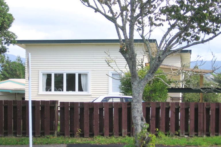 Photo of property in 59a View Road, Henderson, Auckland, 0612