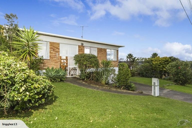 Photo of property in 1/47 Braemar Road, Rothesay Bay, Auckland, 0630