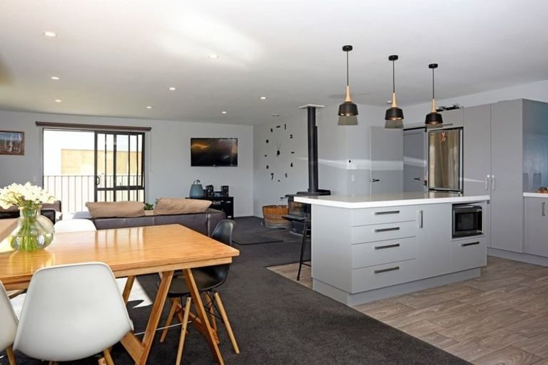 Photo of property in 28 Plunket Street, Omakau, 9376