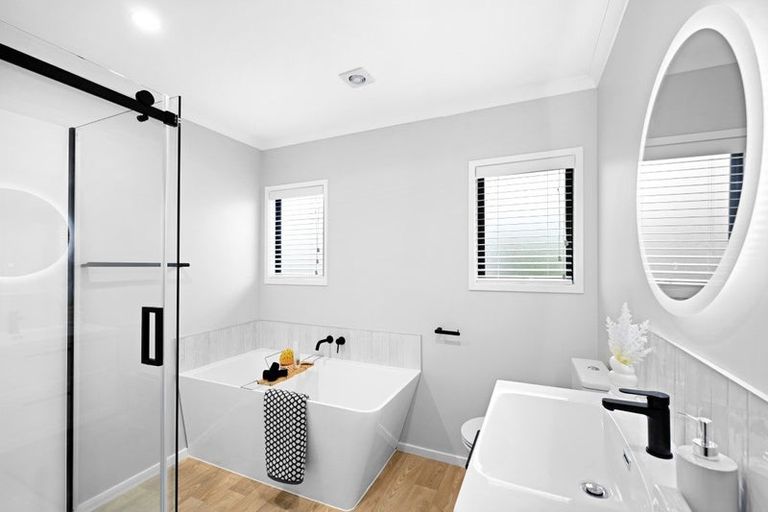 Photo of property in 17 Caulfield Place, Nawton, Hamilton, 3200