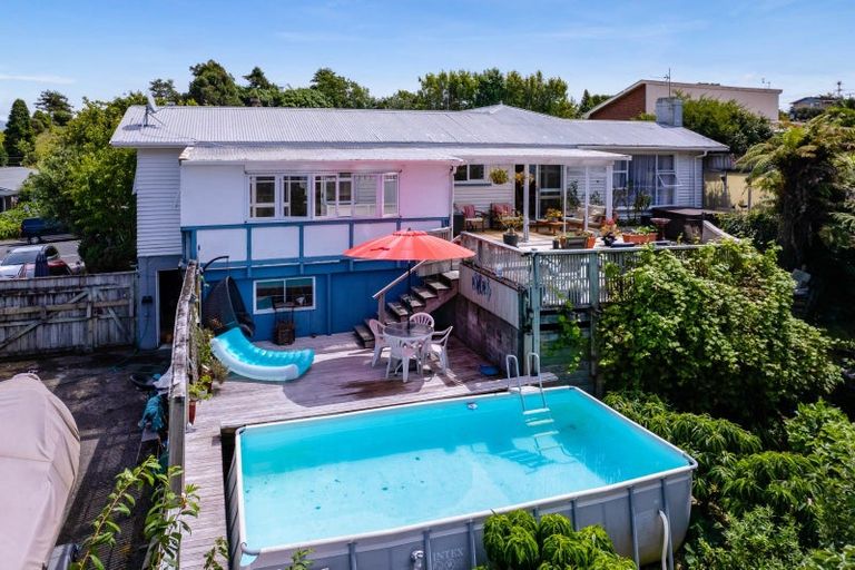 Photo of property in 339 Tukapa Street, Hurdon, New Plymouth, 4310