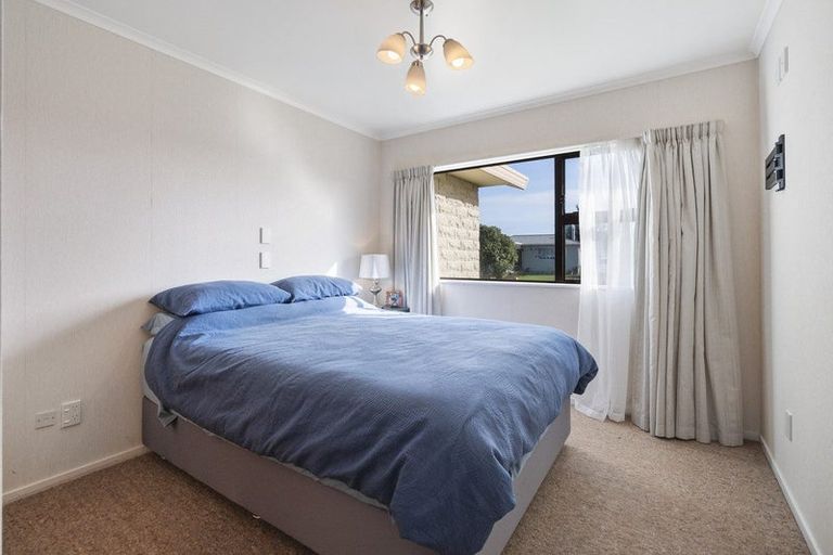 Photo of property in 55b Chatsworth Place, Highbury, Palmerston North, 4412