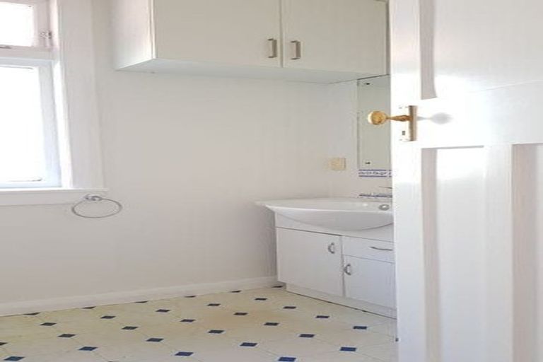 Photo of property in 16 Colway Street, Ngaio, Wellington, 6035