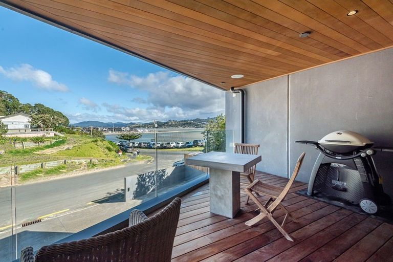 Photo of property in 2 Hemi Place, Tairua, 3508