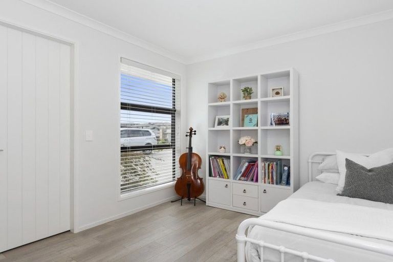 Photo of property in 38 Puhirake Crescent, Pyes Pa, Tauranga, 3112