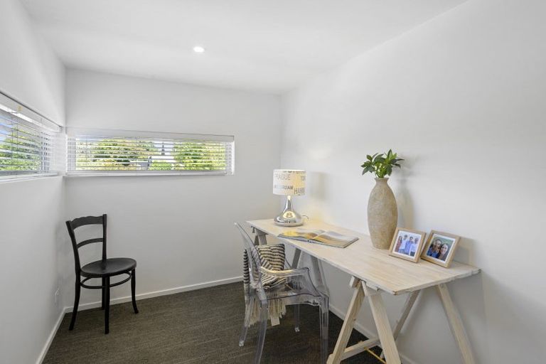 Photo of property in 74b Clyde Road, Ilam, Christchurch, 8041