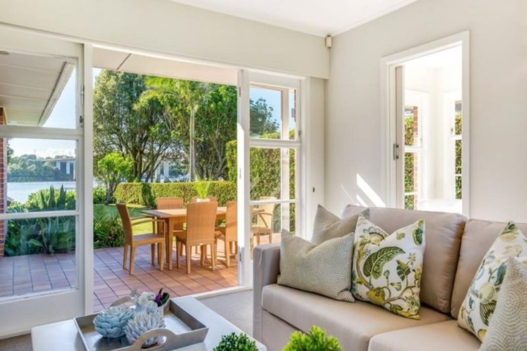 Photo of property in 37 Millen Avenue, Pakuranga, Auckland, 2010