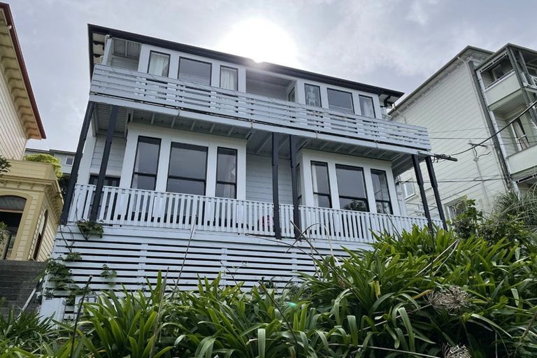 Photo of property in 16a Clifton Terrace, Kelburn, Wellington, 6012