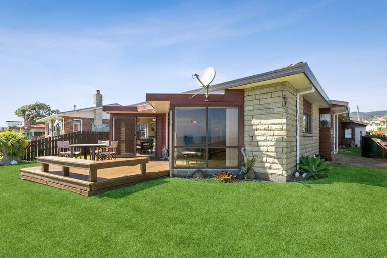 Photo of property in 31 Jans Terrace, Oakura, 4314