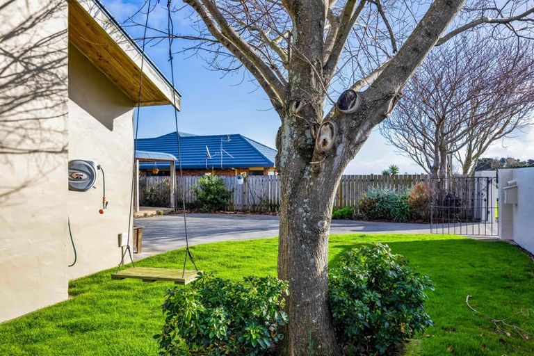 Photo of property in 35 Maire Street, Hawera, 4610