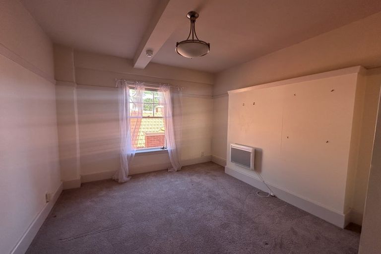 Photo of property in Inverleith Apartments, 4/306 Oriental Parade, Oriental Bay, Wellington, 6011