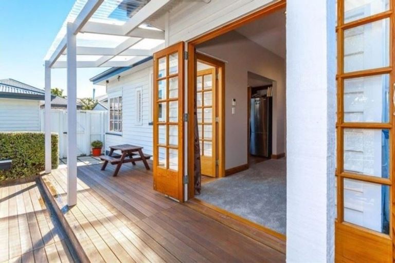 Photo of property in 39 Hinemoa Street, Spreydon, Christchurch, 8024
