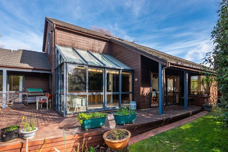 Photo of property in 11 Karu Crescent, Waikanae, 5036