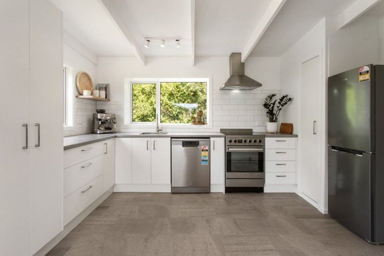 Photo of property in 33 Selwyn Avenue, Akaroa, 7520