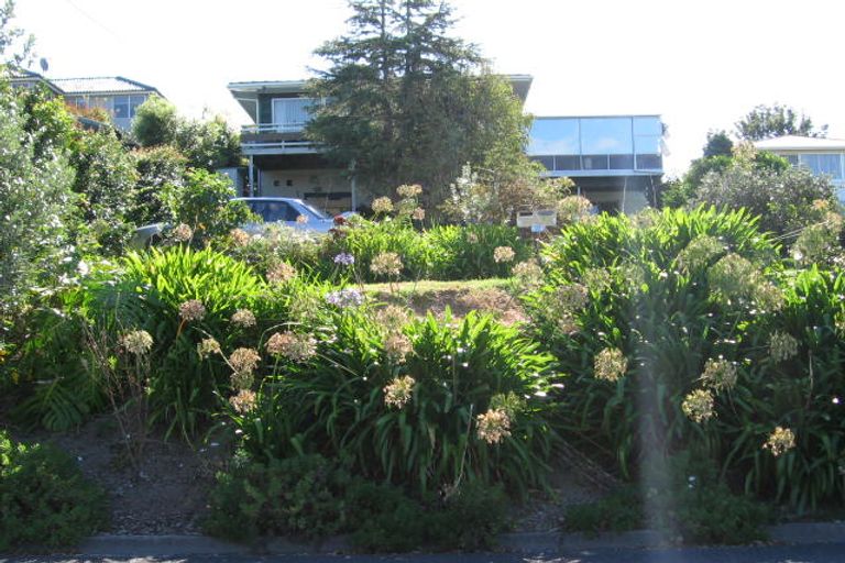 Photo of property in 92 Hebron Road, Waiake, Auckland, 0630