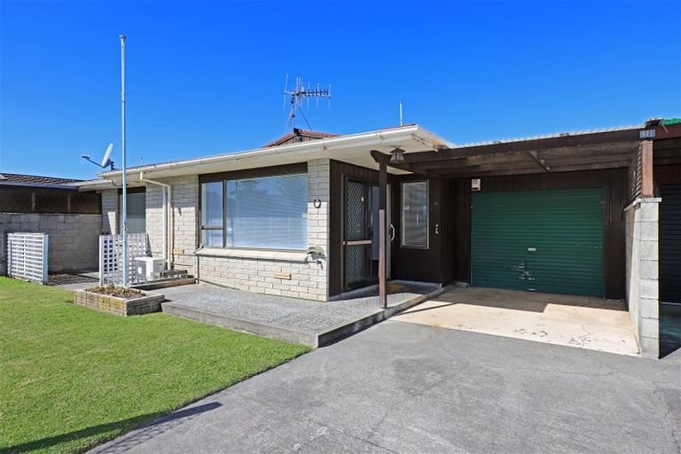 Photo of property in 3/301 Sylvan Road, Parkvale, Hastings, 4122