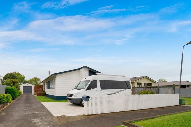 Photo of property in 34 Kamahi Avenue, Hawera, 4610