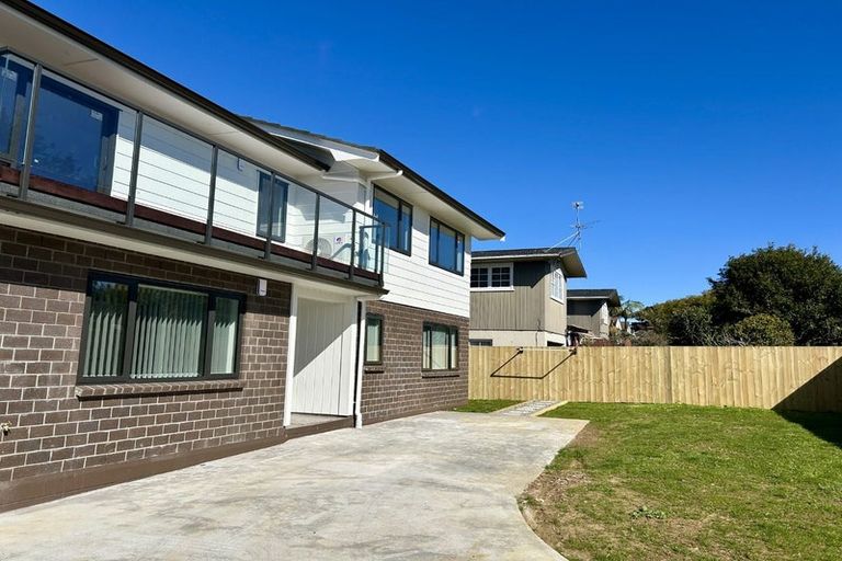 Photo of property in 66 Casuarina Road, Half Moon Bay, Auckland, 2012