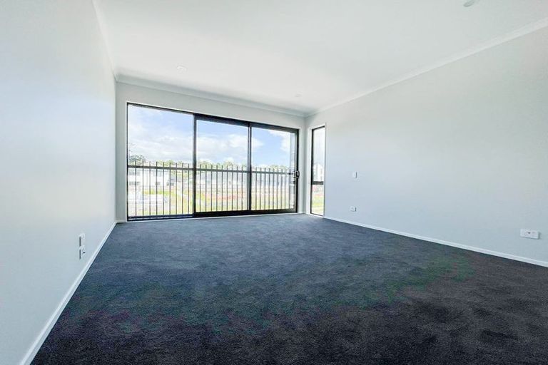 Photo of property in 48 Cambie Avenue, Red Beach, 0932