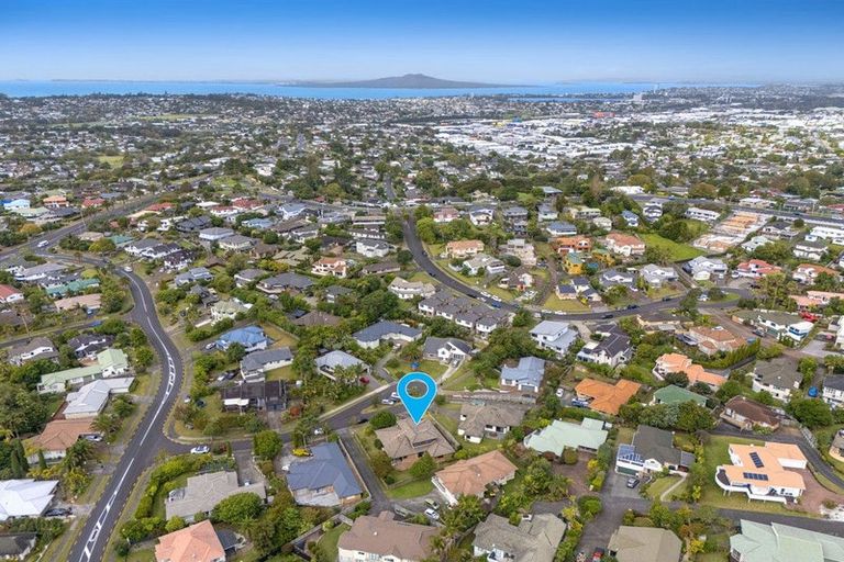 Photo of property in 9 Thornbill Rise, Unsworth Heights, Auckland, 0632