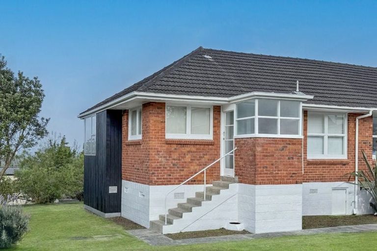 Photo of property in 4/7 Hastings Road, Mairangi Bay, Auckland, 0630