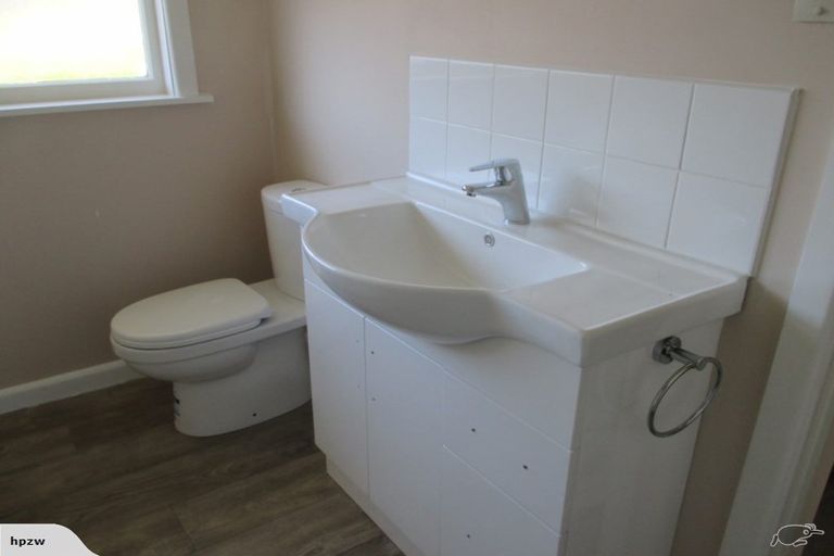 Photo of property in 1/378 Memorial Avenue, Burnside, Christchurch, 8053